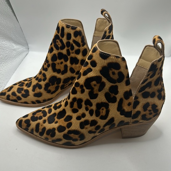 Sole Society leopard cow hair ankle pull on boots pointy leopard print SZ 5.5 - Picture 2 of 16